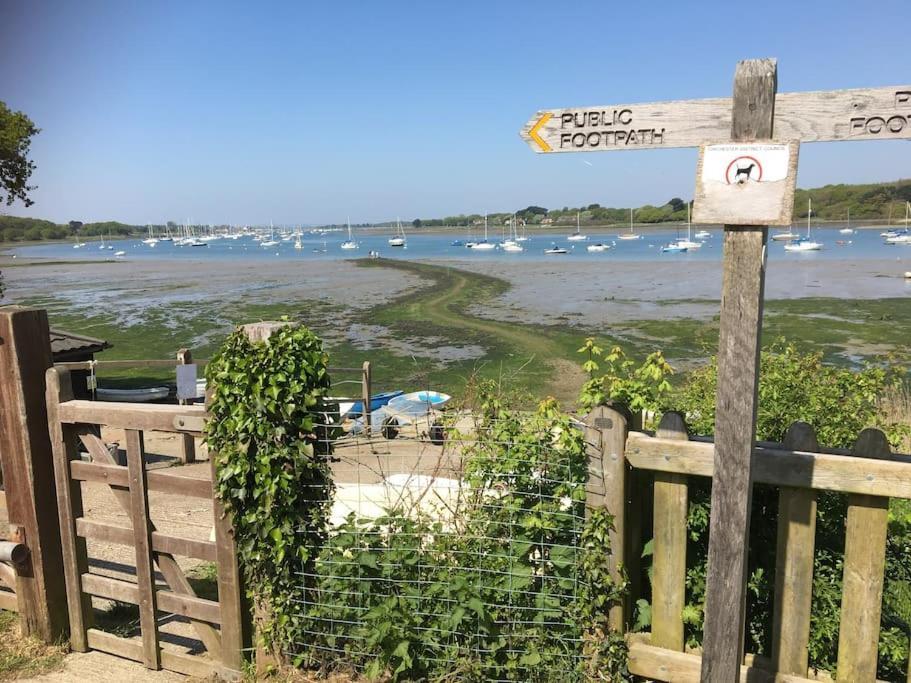 Sadlesea Villa West Wittering Bagian luar foto
